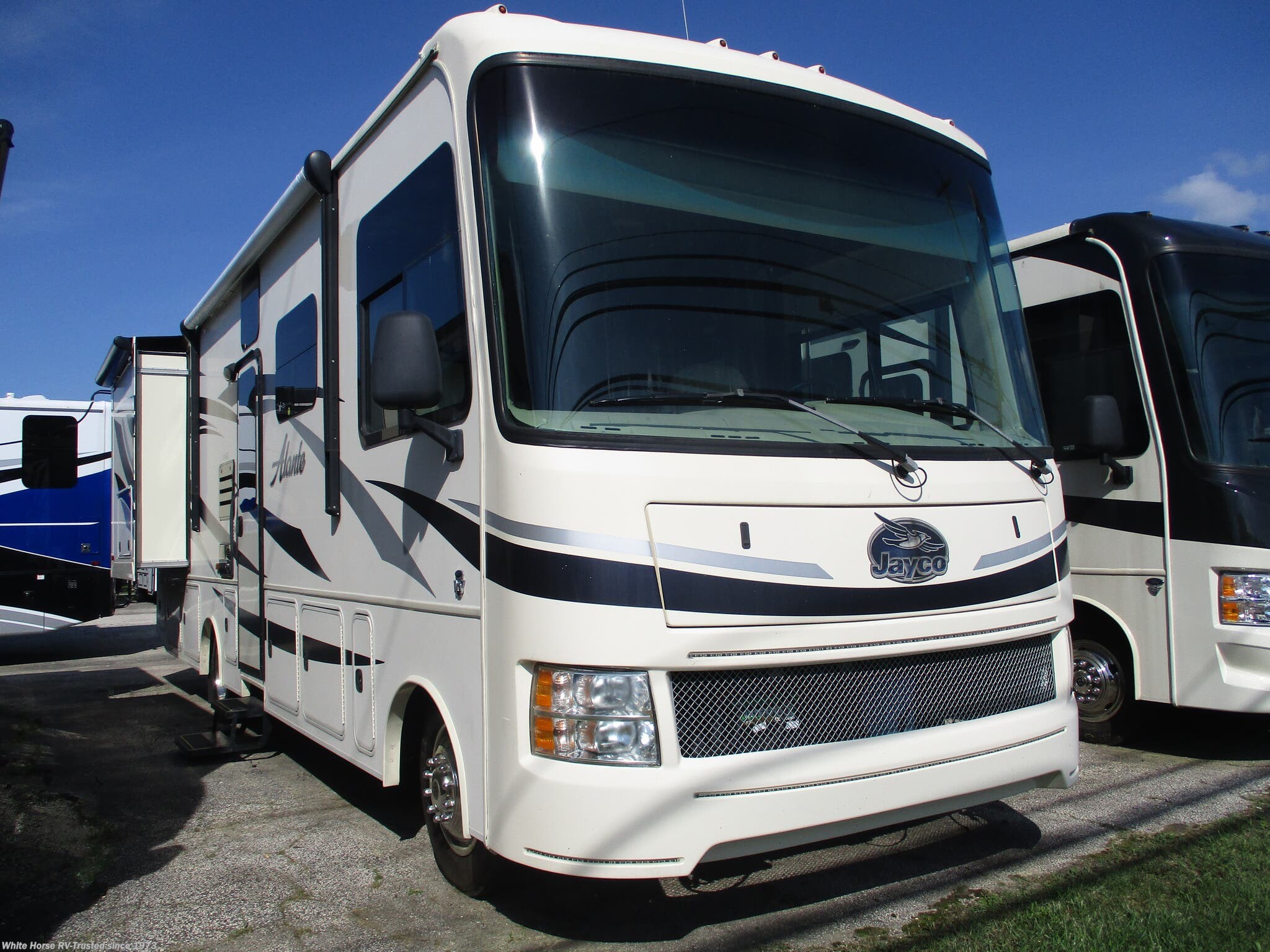 Used 2016 Jayco Alante 31AL Double Slide, Rear East-West Queen Bed available in Williamstown, New Jersey