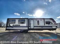 New 2021 CrossRoads Zinger ZR340MB available in Houston, Texas