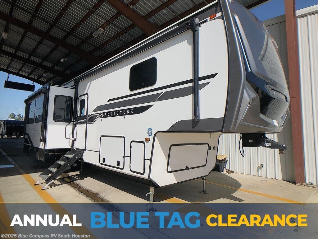 New 2025 Coachmen Brookstone 318RLL available in Alvin, Texas