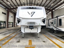 New 2026 Dutchmen Voltage V-Series 3800 available in Alvin, Texas