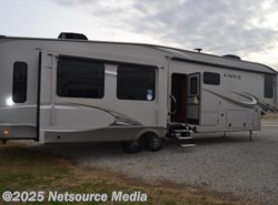 New 2019 Jayco Eagle 355MBQS available in Smyrna, Delaware