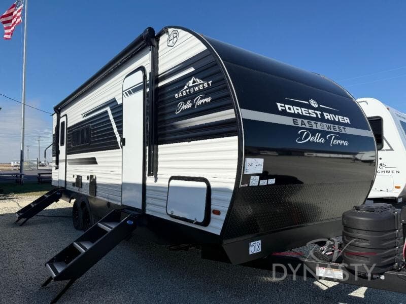 New 2026 East to West Della Terra 251RD available in Bunker Hill, Indiana