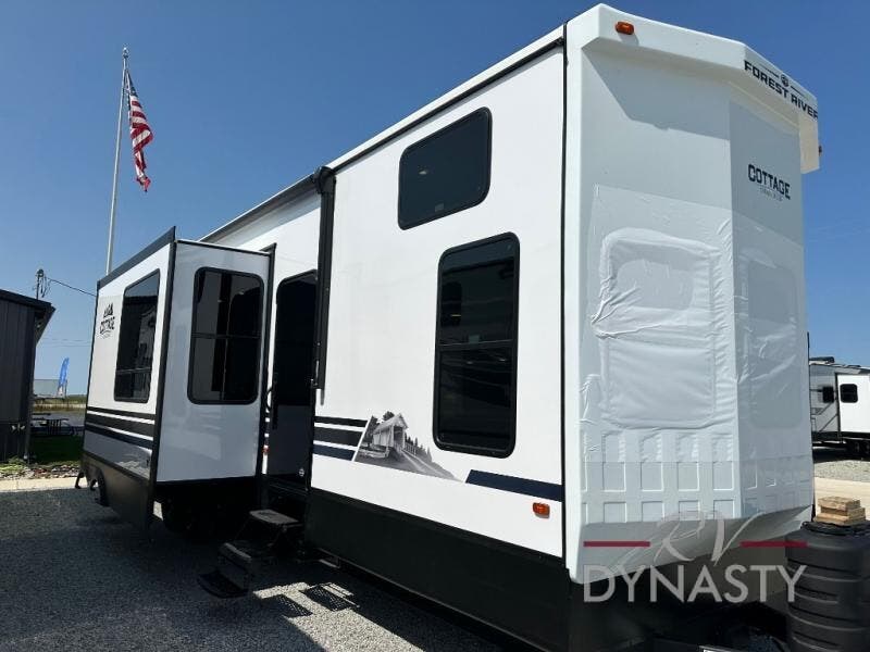 Used 2025 Forest River Cedar Creek Cottage 40CBK available in Bunker Hill, Indiana