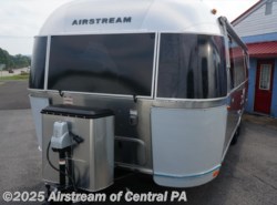 New 2018 Airstream Tommy Bahama 27FB available in Duncansville, Pennsylvania