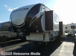 Used 2019 Keystone Sprinter Limited 3531FWDEN available in Bushnell, Florida
