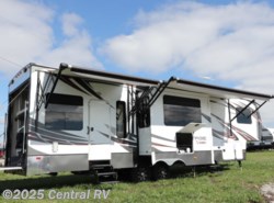 Used 2015 Dutchmen Voltage V3605 available in Ottawa, Kansas