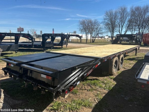 2024 Coffee Creek | 8.5x32 | GN Flatbed | 2-7k axles | Black | Mega available in Lacy Lakeview, TX