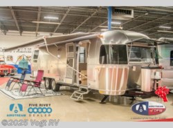 New 2019 Airstream Flying Cloud 30RB Twin available in Fort Worth, Texas