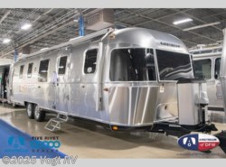 New 2019 Airstream Classic 33FB available in Fort Worth, Texas