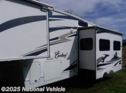 Used 2008 Forest River Cardinal LE 31-2BH available in Granite Falls, North Carolina