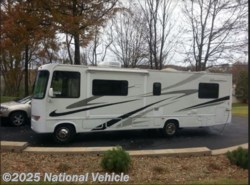 Used 2006 Thor Motor Coach Four Winds Hurricane 31F available in Morgantown, West Virginia