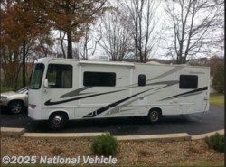 Used 2006 Thor Motor Coach Four Winds Hurricane 31F available in Morgantown, West Virginia