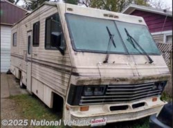 Used 1989 Georgie Boy Cruise Master 2890 available in Kalamazoo, Michigan