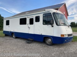 Used 1998 Georgie Boy Cruise Master 3390 available in Ravenna, Ohio