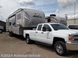 Used 2017 Jayco Eagle 339FLQS available in Mountain View, Arkansas