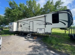 Used 2021 Forest River Wildwood Heritage Glen 356QB available in Bonham, Texas