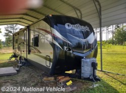 Used 2015 Keystone Outback Super-Lite 277RL available in Millen, Georgia