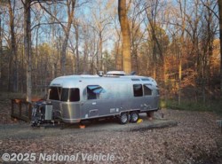 Used 2022 Airstream Flying Cloud 25FB Twin available in Longmont, Colorado