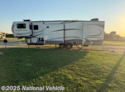 Used 2018 Keystone Montana 3731FL available in Ponca City, Oklahoma