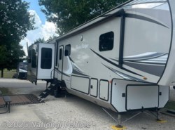 Used 2021 Highland Ridge Mesa Ridge 371MBH available in Spring Branch, Texas