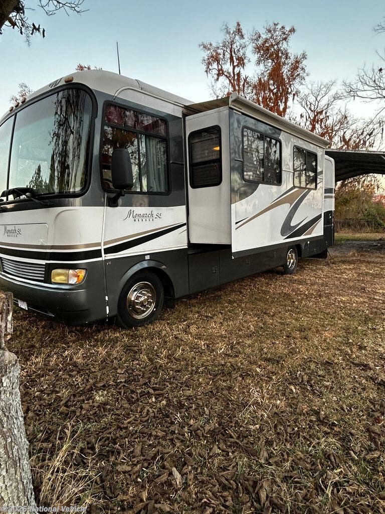 Used 2005 Monaco RV Monarch SE 30PDD available in Stark, Florida