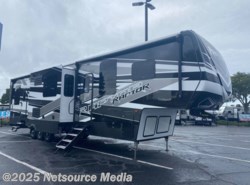 New 2021 Keystone Raptor 413 available in Jacksonville, Florida