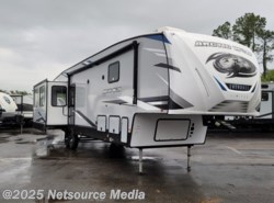 New 2021 Forest River Cherokee ARCTIC WOLF 3880 SUITE-75 available in Jacksonville, Florida