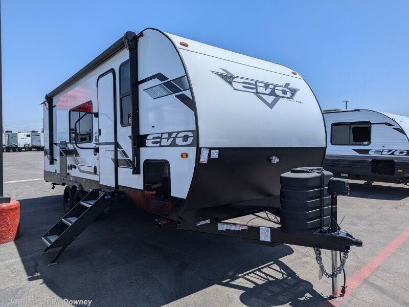 New 2024 Forest River EVO Southwest T2200 available in Downey, California