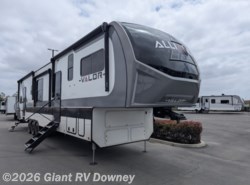 New 2025 Alliance RV Valor 44V14 available in Downey, California