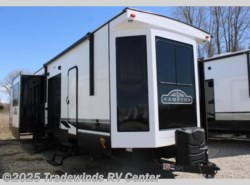 New 2023 CrossRoads Hampton 380RKS available in Clio, Michigan