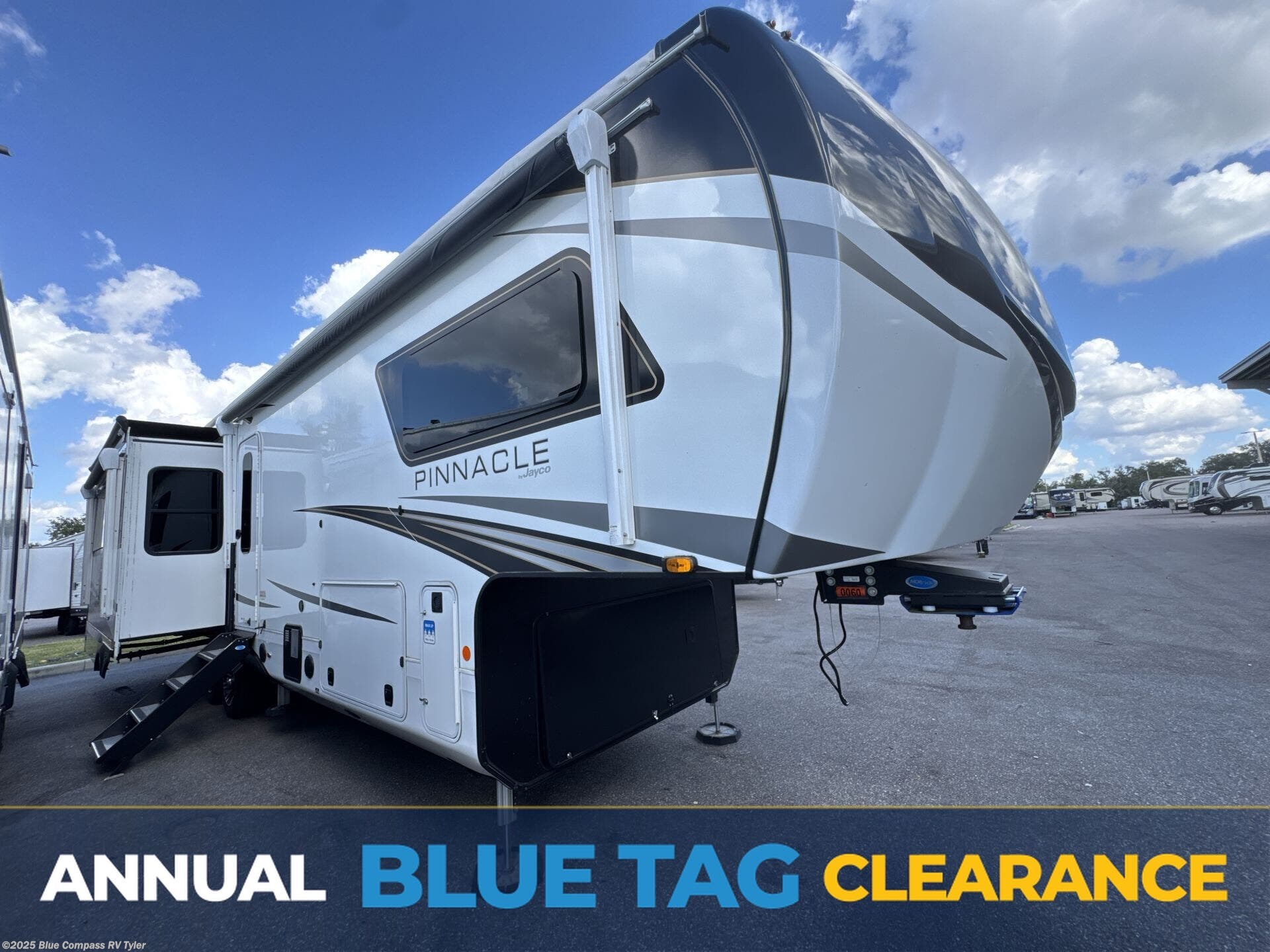 Used 2024 Jayco Pinnacle 36SSWS available in Tyler, Texas