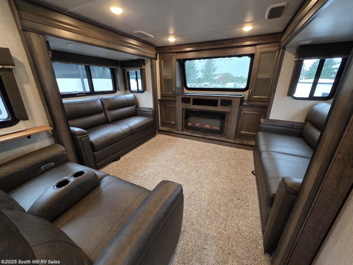 Used 2018 Keystone Montana High Country 380TH available in Yelm, Washington