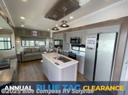 New 2026 Alliance RV Avenue 32RLS available in Surprise, Arizona