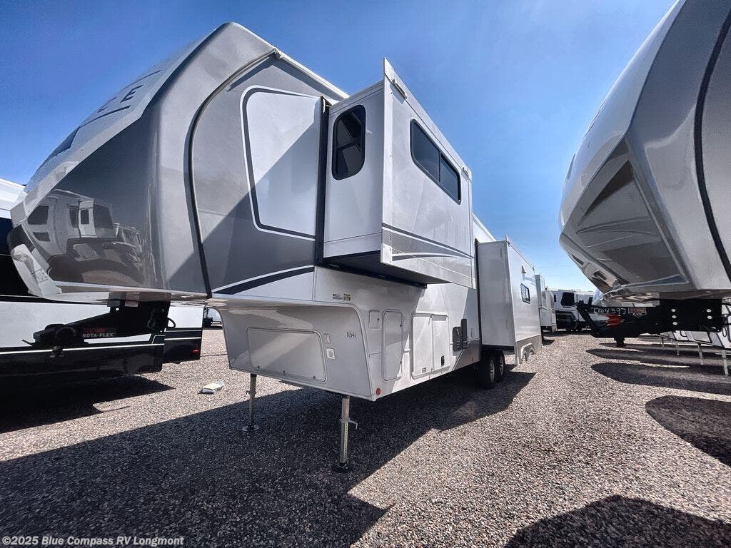New 2026 Alliance RV Avenue 32RLS available in Longmont, Colorado