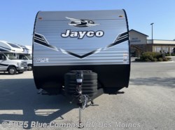 New 2025 Jayco Jay Flight SLX 210QB available in Altoona, Iowa