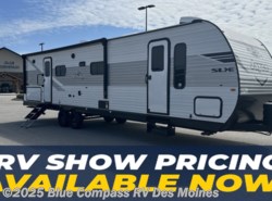 New 2025 Jayco Jay Flight SLX 330TBS available in Altoona, Iowa