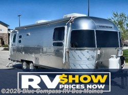 New 2025 Airstream Globetrotter 27FB available in Altoona, Iowa