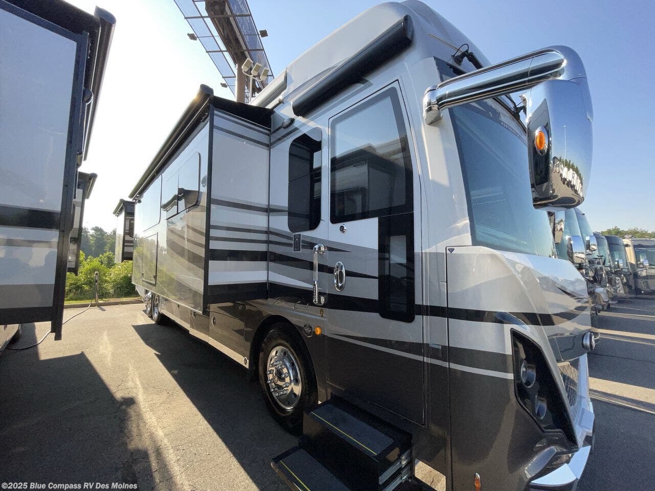 Used 2022 American Coach American Dream 39RK available in Altoona, Iowa