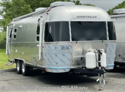 New 2025 Airstream Flying Cloud 27FB Twin available in Latham, New York