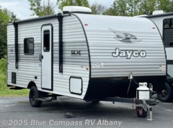 New 2025 Jayco Jay Flight SLX 170FQ available in Latham, New York