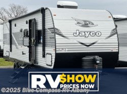 New 2025 Jayco Jay Flight SLX 294QBS available in Latham, New York