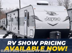 New 2025 Jayco Jay Flight SLX 330TBS available in Latham, New York