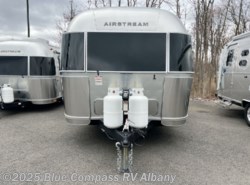 New 2025 Airstream Globetrotter 25FB Twin available in Latham, New York