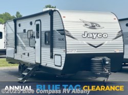 New 2025 Jayco Jay Flight SLX 261BHS available in Latham, New York