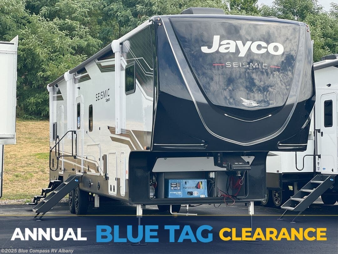 New 2025 Jayco Seismic 359 available in Latham, New York