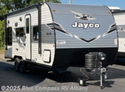 New 2026 Jayco Jay Flight SLX 210QB available in Latham, New York