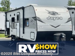 New 2025 Jayco Jay Flight SLX 260BH available in Latham, New York