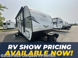 New 2025 Jayco Jay Flight SLX 210QB available in West Seneca, New York
