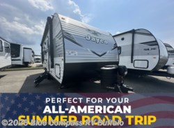 New 2025 Jayco Jay Flight SLX 210QB available in West Seneca, New York