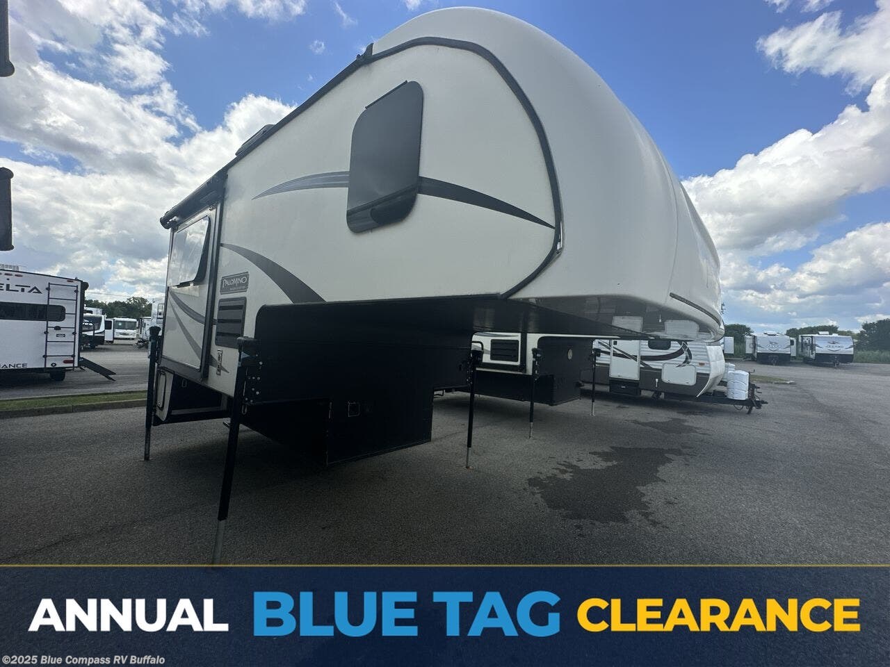 Used 2015 Palomino Backpack Edition Hs 2902 Max available in West Seneca, New York